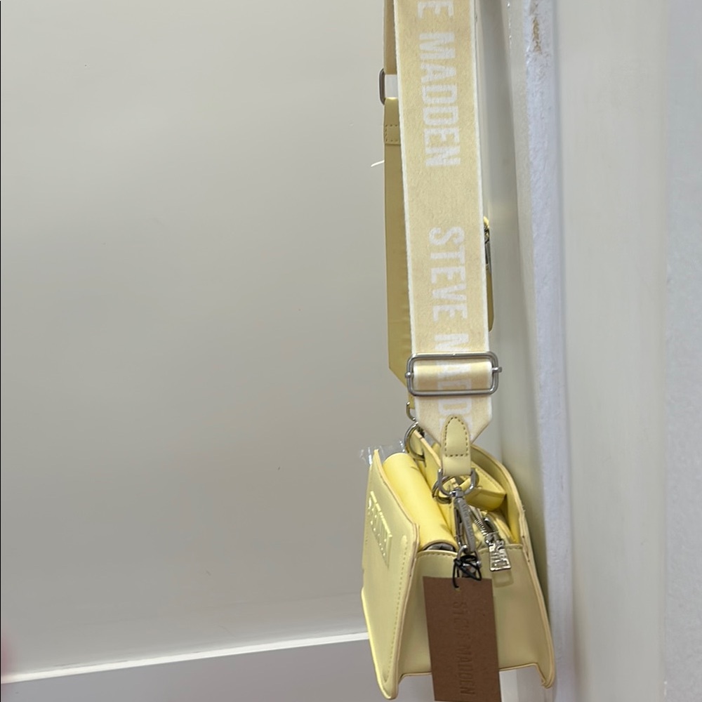 Steve Madden Yellow Crossbody Bag Set - Picture 3 of 7